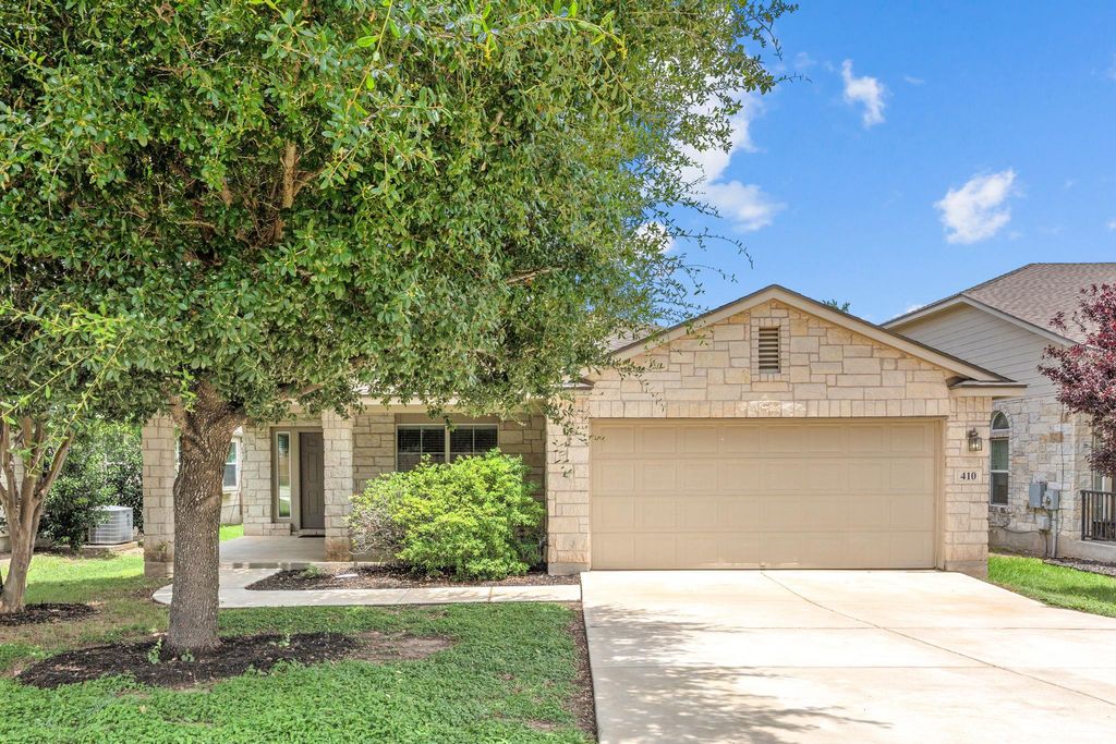 Photo of 410 Brazoria TRL, San Marcos, TX 78666 (MLS # 3041092)