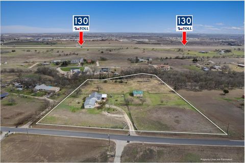 281 Lemens Ave Hutto TX 78634