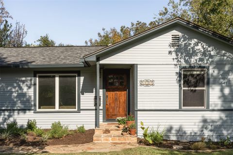 5207 Valley Oak DR Austin TX 78731