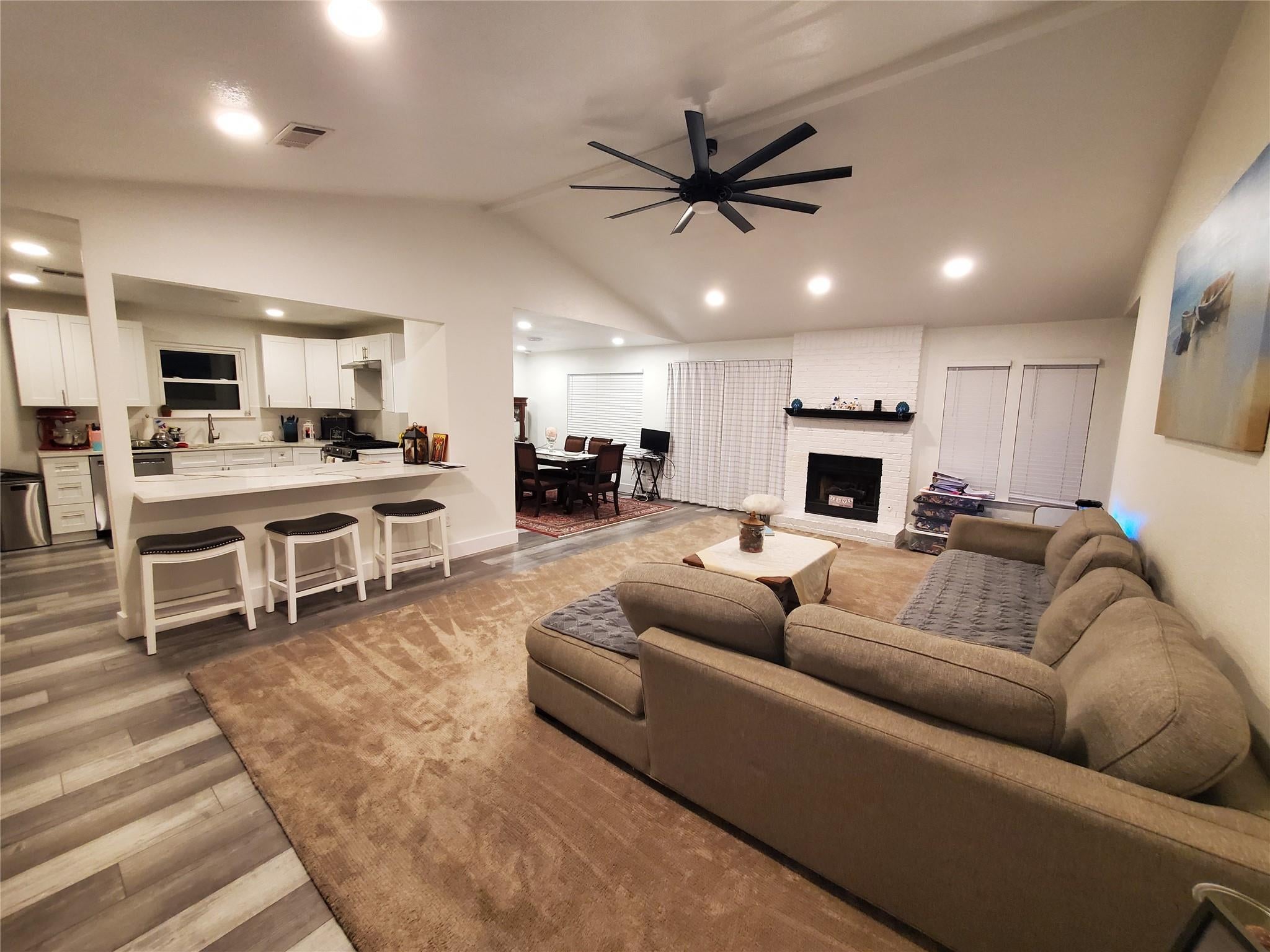 11702 Tanglebriar TRL