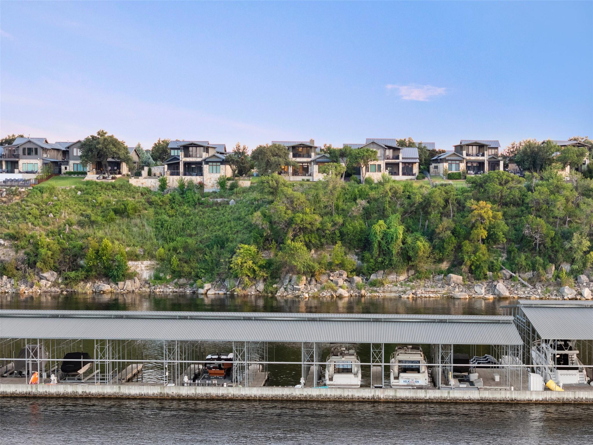 19412 Los Alamitos LN 28