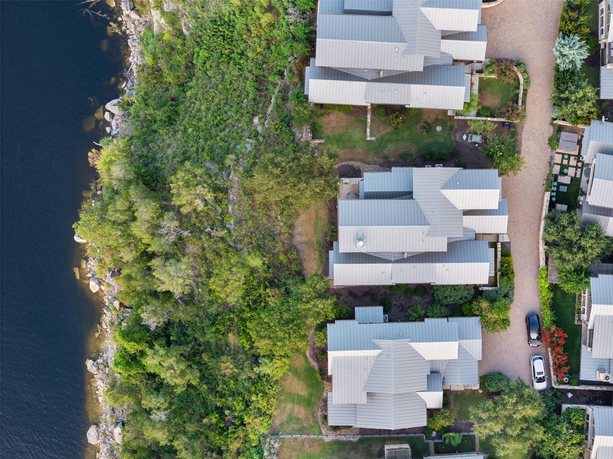 Spicewood, Texas 78669, United States, 5 Bedrooms Bedrooms, ,4 BathroomsBathrooms,Residential,Active,234322