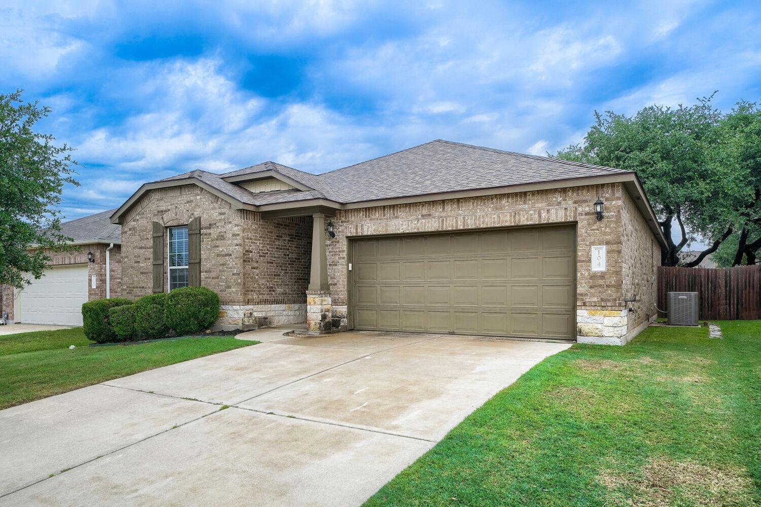 104 Golden Butterfly DR