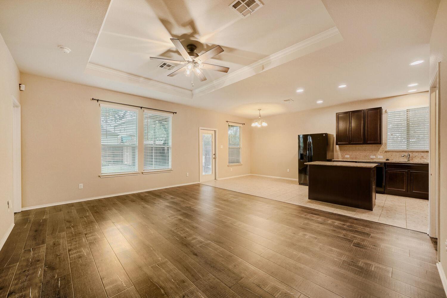 104 Golden Butterfly DR