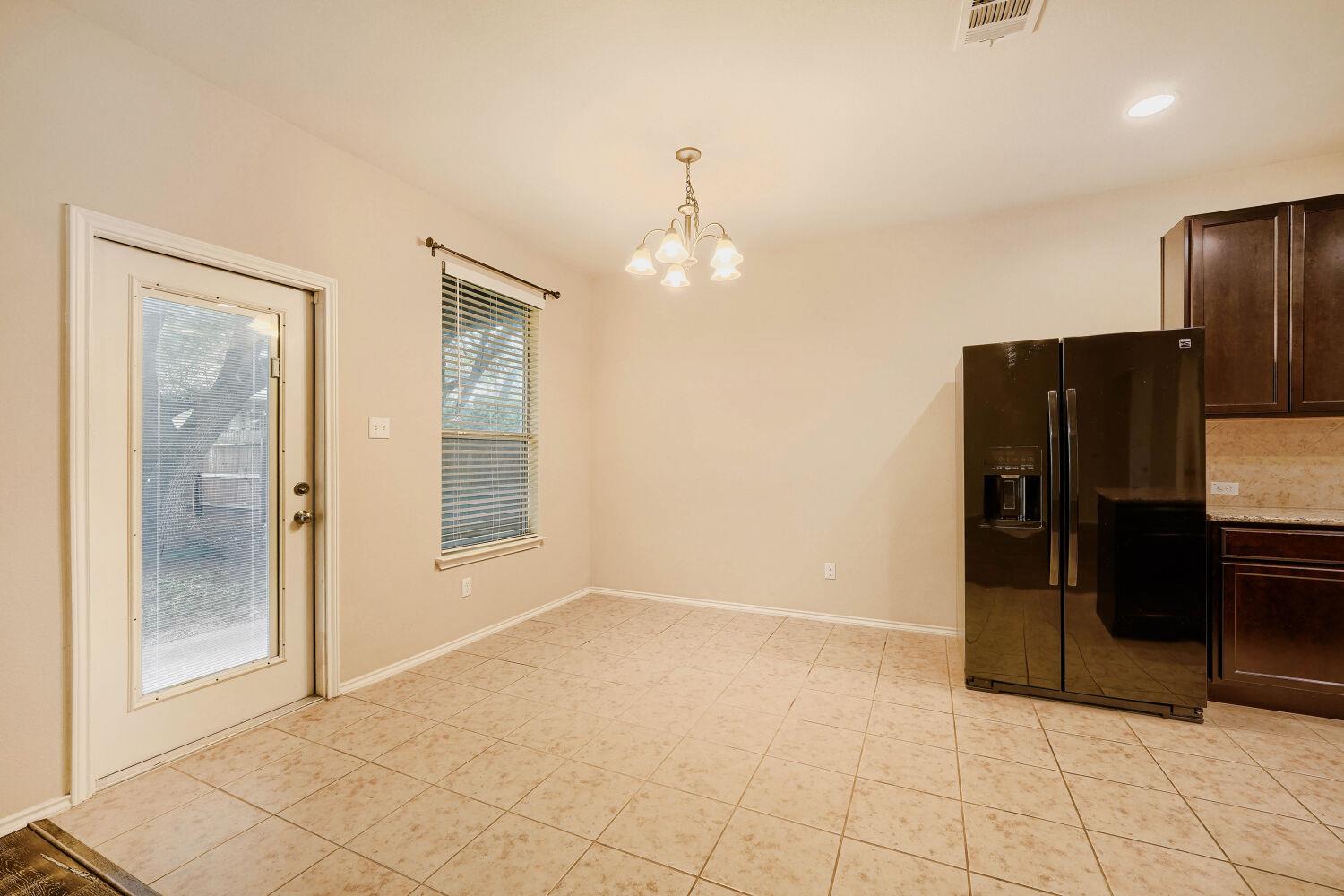 104 Golden Butterfly DR
