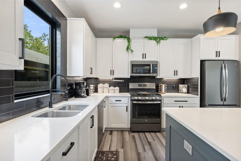 Tiny photo for 2202 Santa Rita ST, Austin, TX 78702 (MLS # 8096030)