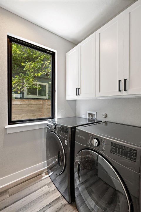 Tiny photo for 2202 Santa Rita ST, Austin, TX 78702 (MLS # 8096030)