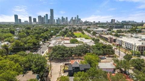 Tiny photo for 2202 Santa Rita ST, Austin, TX 78702 (MLS # 8096030)