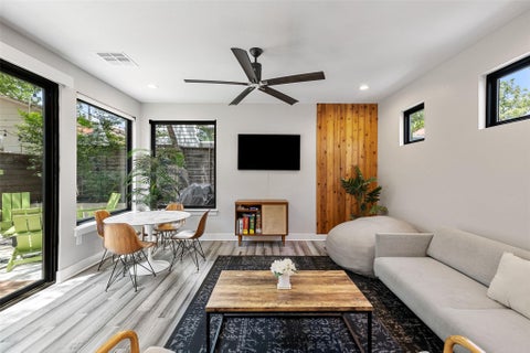 Tiny photo for 2202 Santa Rita ST, Austin, TX 78702 (MLS # 8096030)