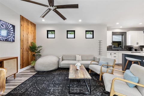 Tiny photo for 2202 Santa Rita ST, Austin, TX 78702 (MLS # 8096030)
