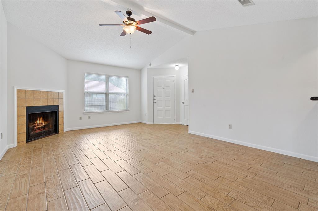 12706 Heinemann DR