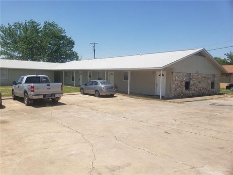 Photo of 1609 Jones ST #C, Taylor, TX 76574 (MLS # 1575252)