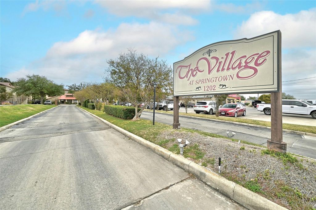 Photo of 1202 Thorpe LN #508, San Marcos, TX 78666 (MLS # 6865493)