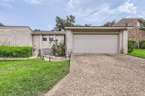 Photo of 9518 Topridge DR #7, Austin, TX 78750 (MLS # 5508825) Photo of 9518 Topridge DR #7, Austin, TX 78750 (MLS # 5508825)
