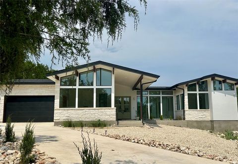 Photo of 20800 Henry Ave, Lago Vista, TX 78645 (MLS # 5579986)