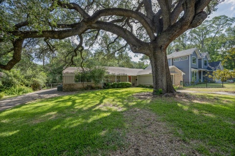 Tiny photo for 2402 Elmglen DR, Austin, TX 78704 (MLS # 8728945)