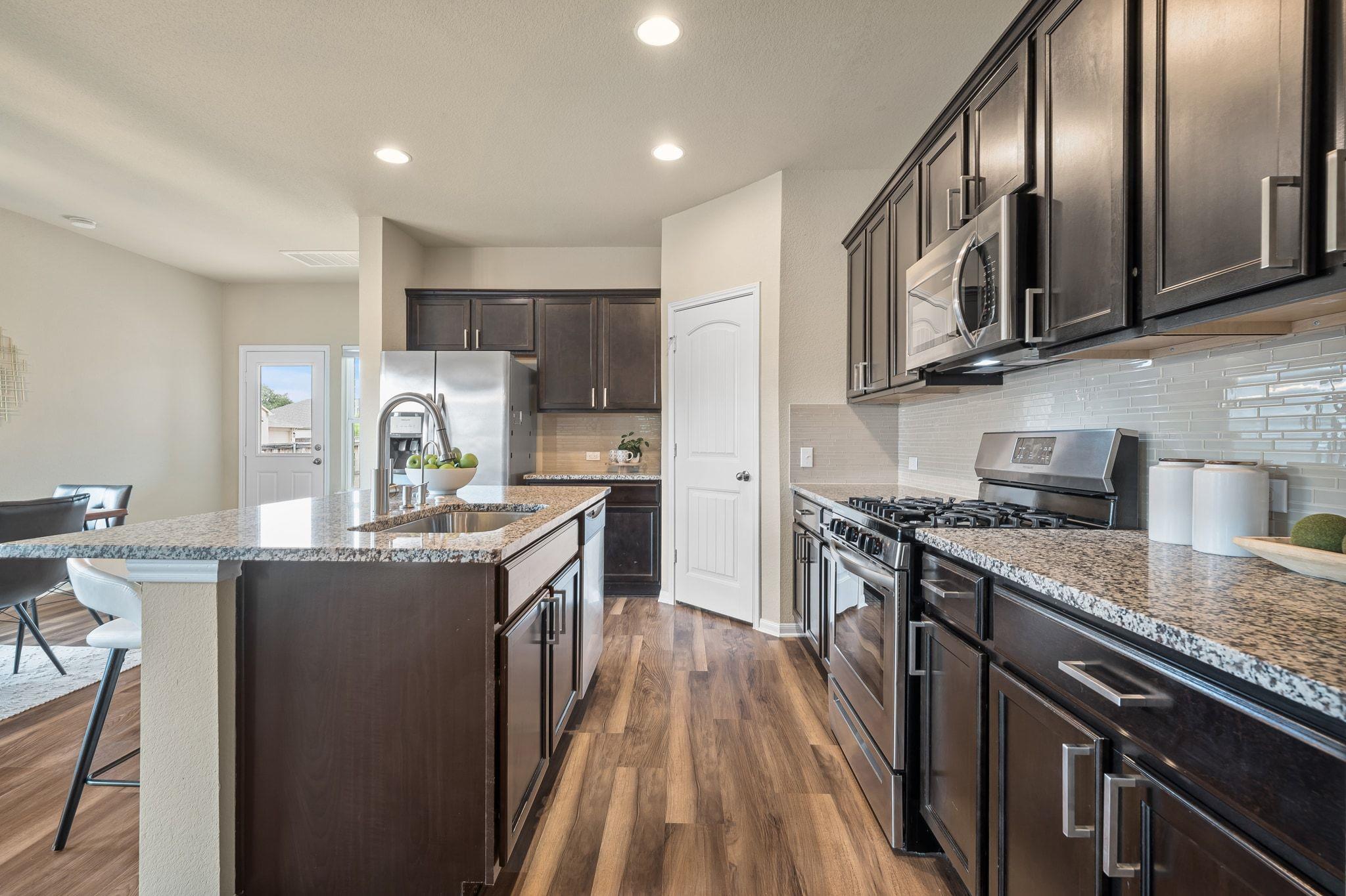 401 Lewisville LN