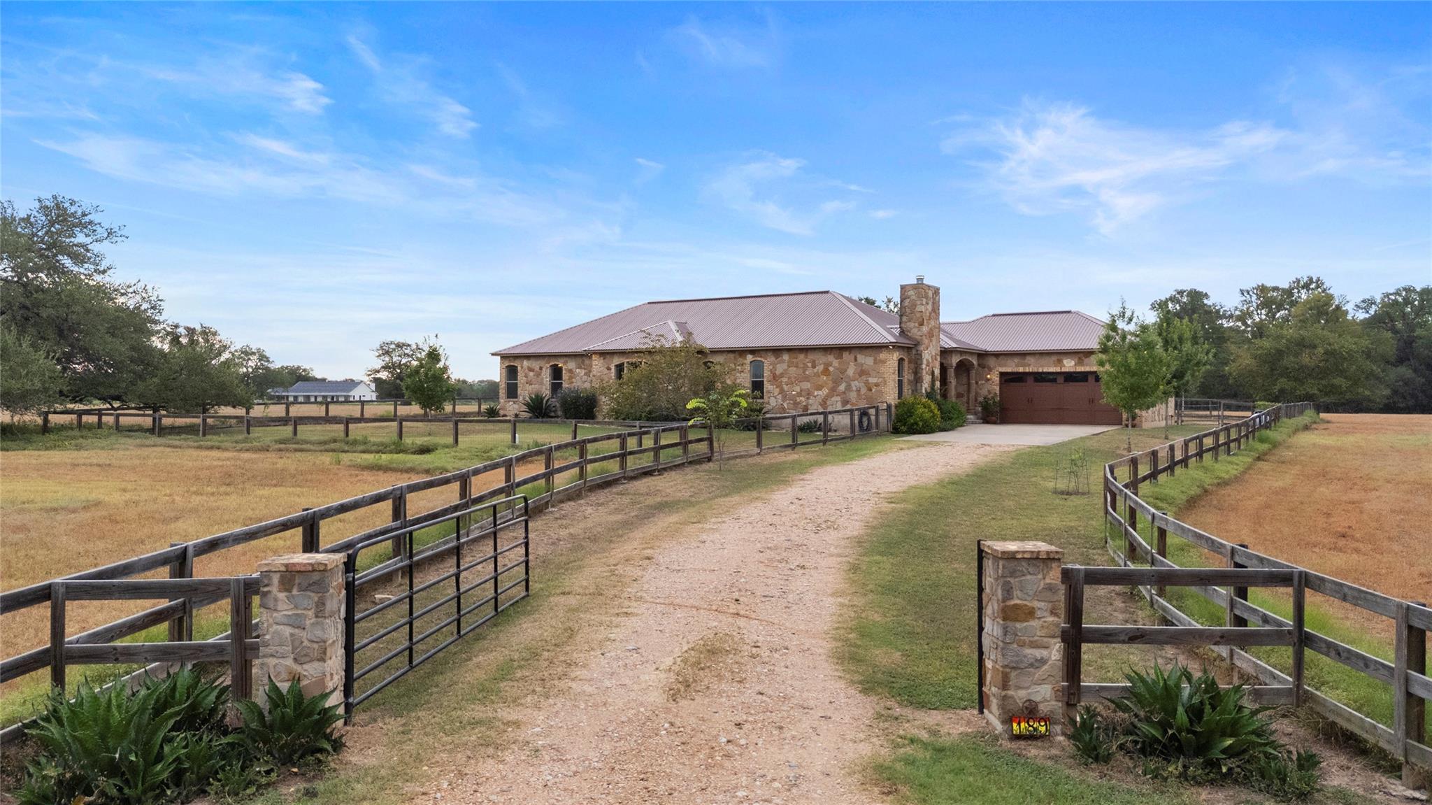 189 Sandy Creek Ranch DR