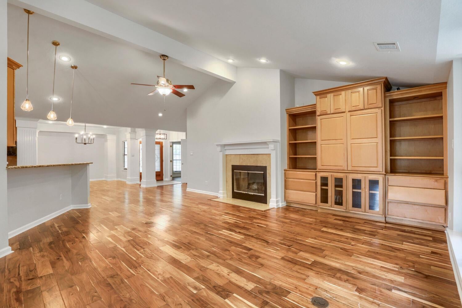 515 Rolling Green DR
