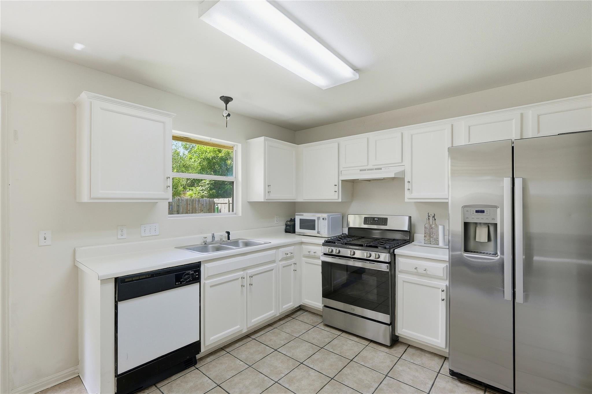 310 Raintree DR