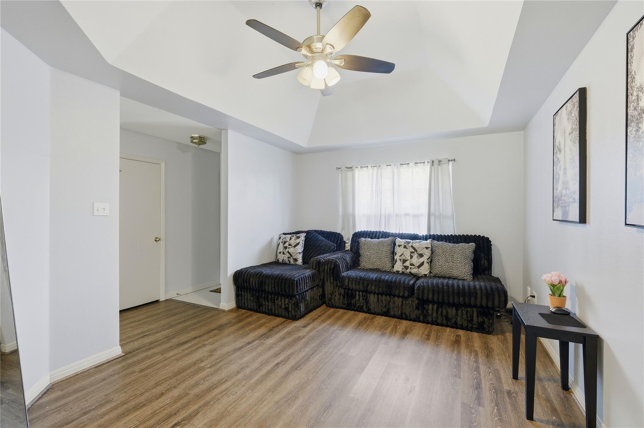 310 Raintree DR
