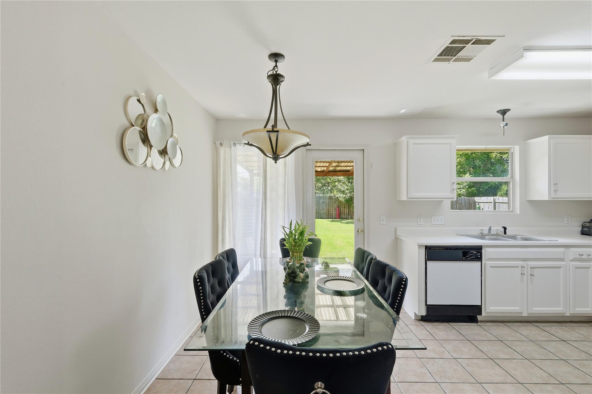 310 Raintree DR