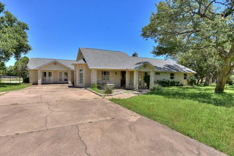 Single Family Residence in Georgetown TX 116 Valley View RD.jpg