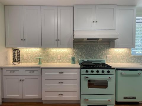 Tiny photo for 1410 Corona DR, Austin, TX 78723 (MLS # 2223592)