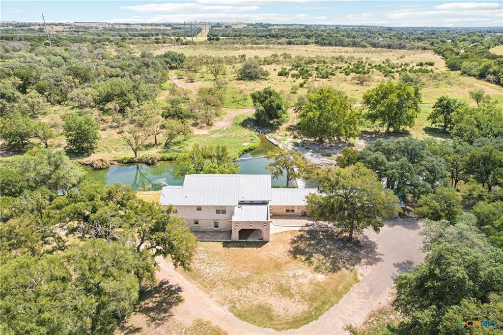 190 Private Road 3011