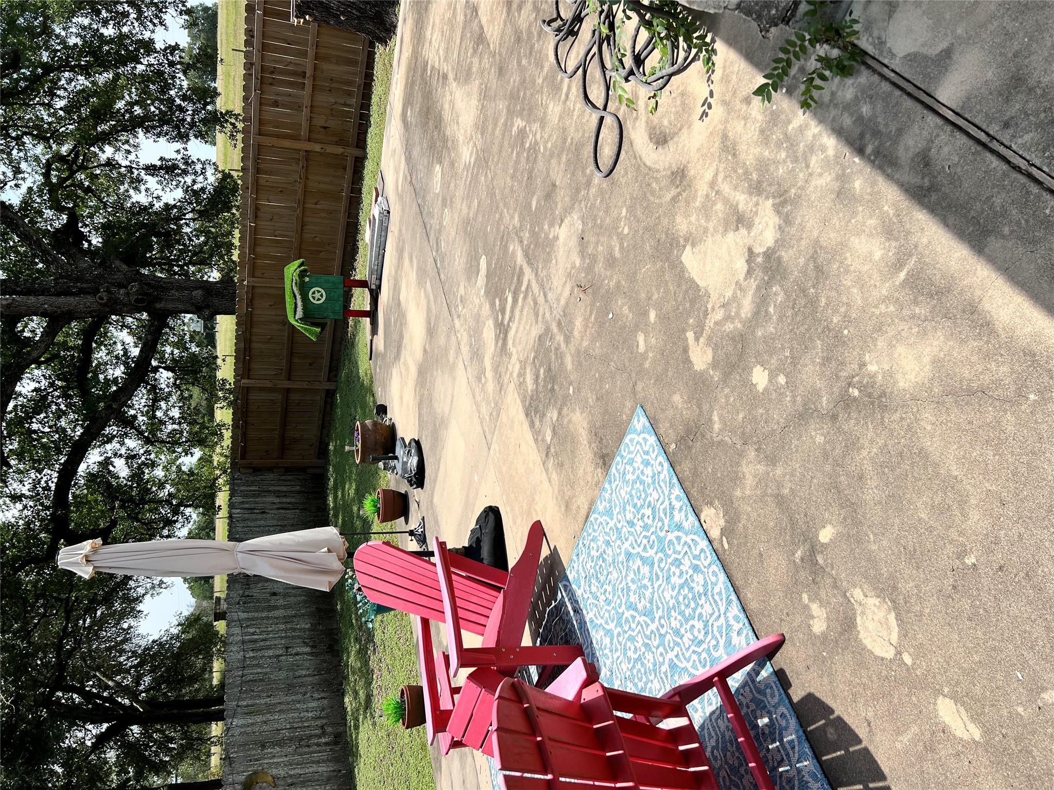 312 Country Club DR