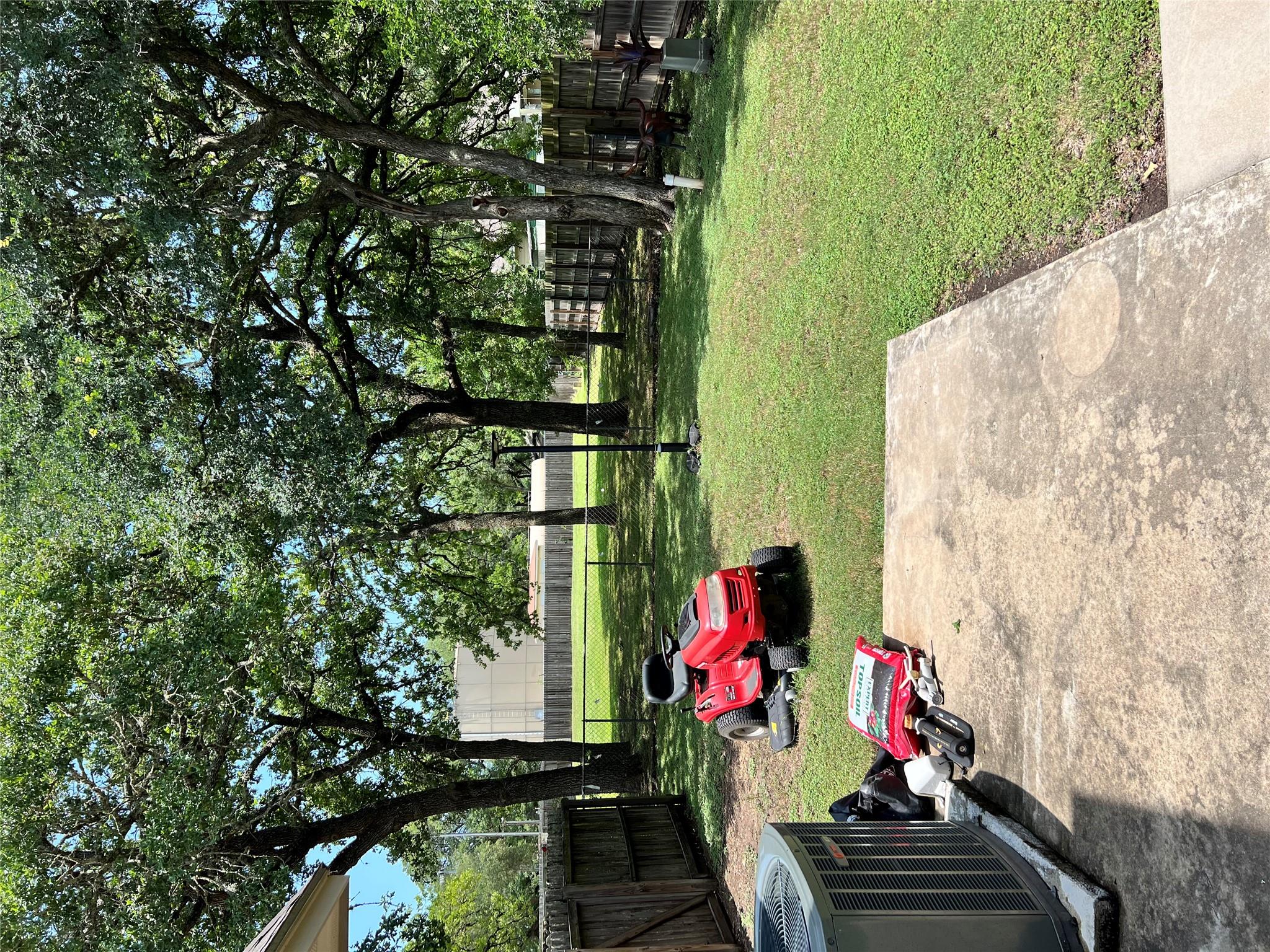 312 Country Club DR