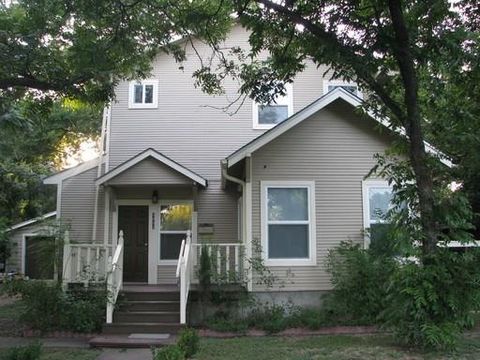 Photo of 4802 Clarkson Ave, Austin, TX 78751 (MLS # 4626731)