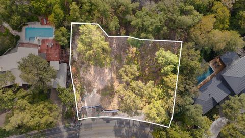 Photo of 2705 Stratford DR, Austin, TX 78746 (MLS # 2226732)