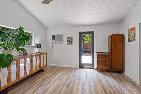 Tiny photo for 3005 Leaning Oak CIR, Austin, TX 78704 (MLS # 6107892)