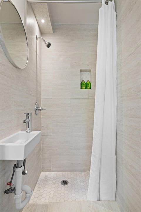 Tiny photo for 3005 Leaning Oak CIR, Austin, TX 78704 (MLS # 6107892)