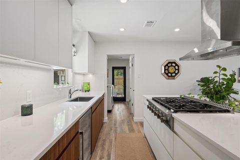 Tiny photo for 3005 Leaning Oak CIR, Austin, TX 78704 (MLS # 6107892)