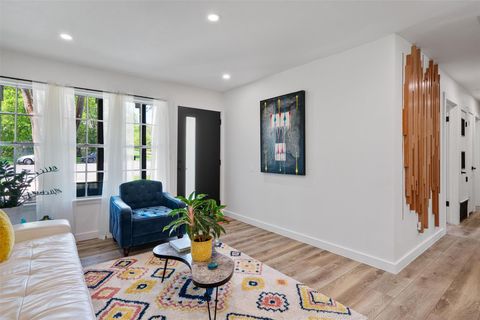 Tiny photo for 3005 Leaning Oak CIR, Austin, TX 78704 (MLS # 6107892)