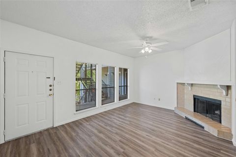 Condominium in Austin TX 2901 San Jacinto BLVD.jpg