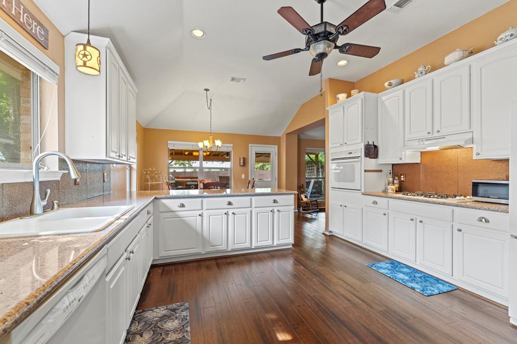 313 Heritage Hills DR