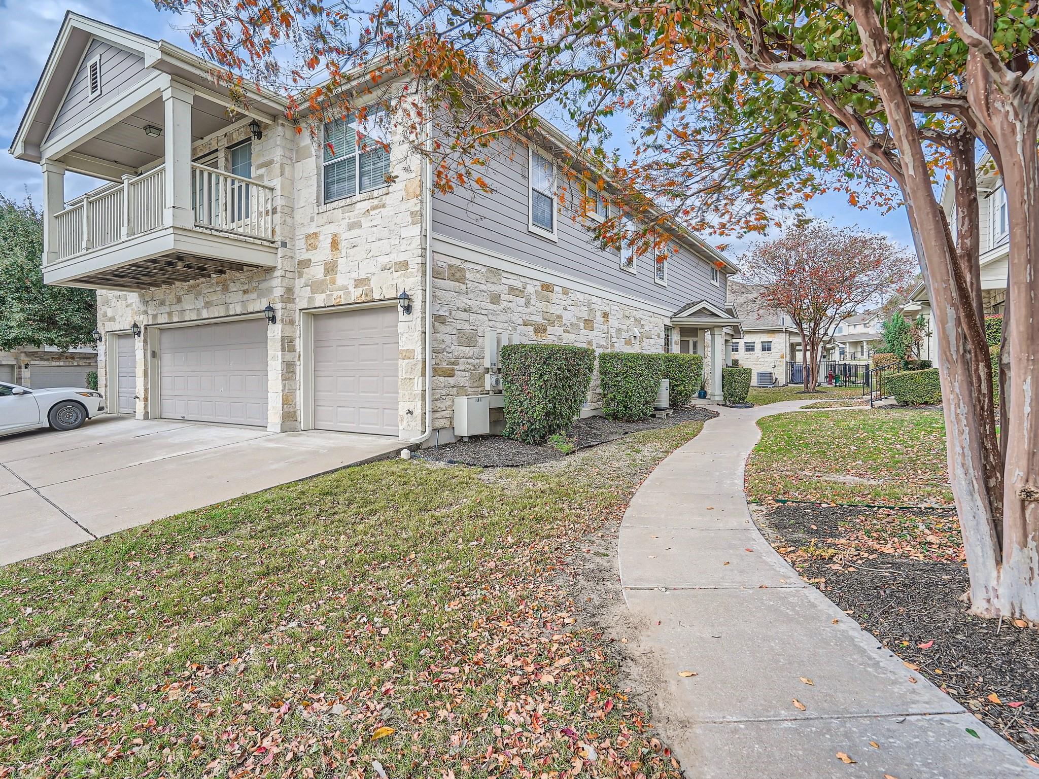 View Austin, TX 78727 condo