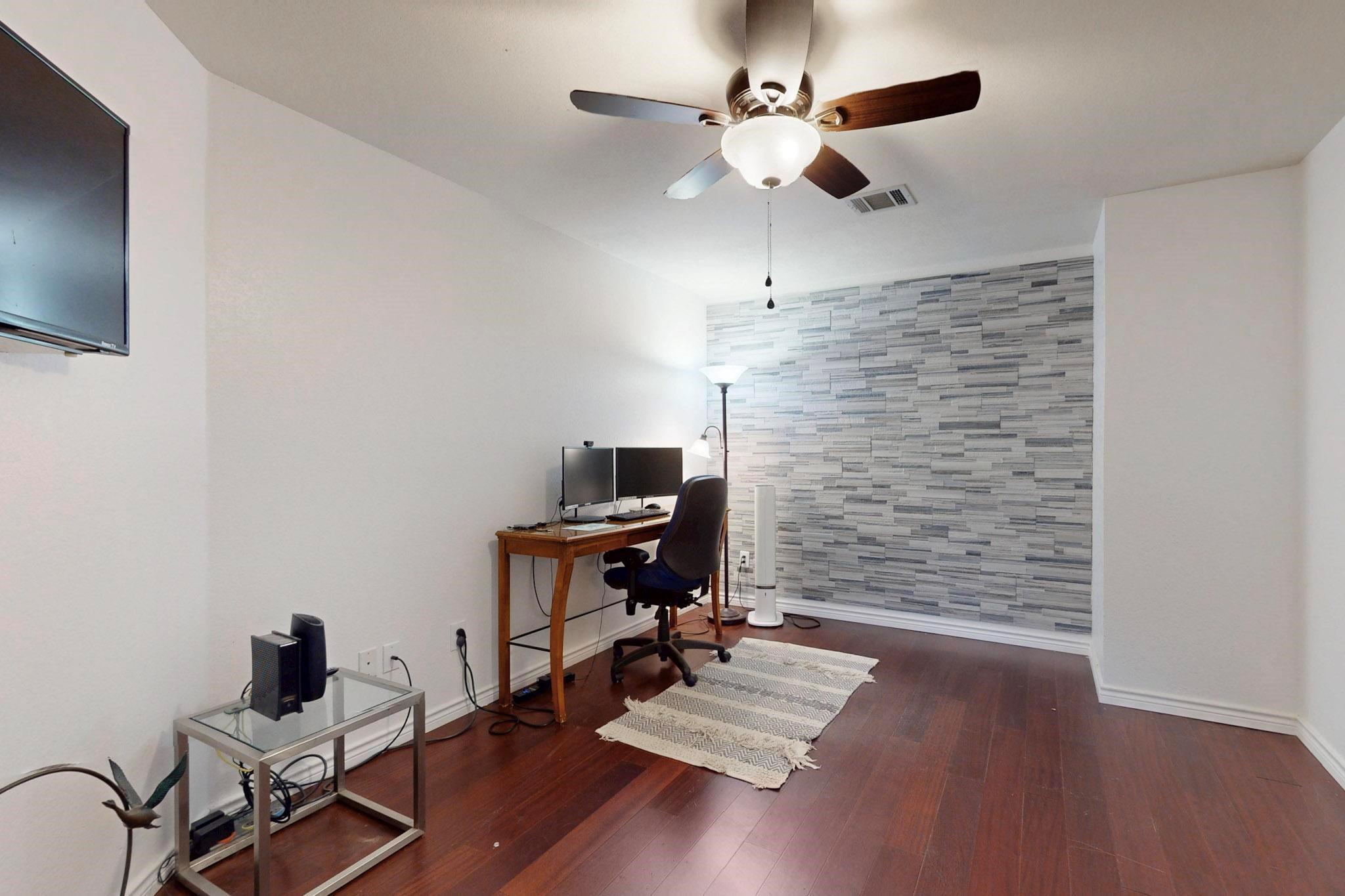 211 Silverado DR