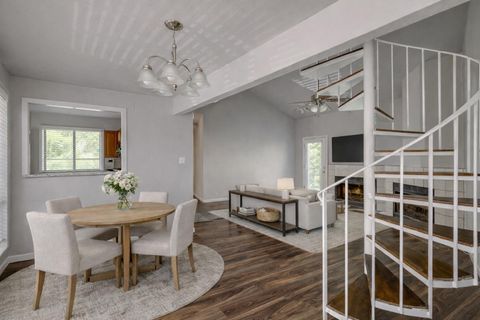 Photo of 2612 San Pedro ST #112, Austin, TX 78705 (MLS # 1771595)