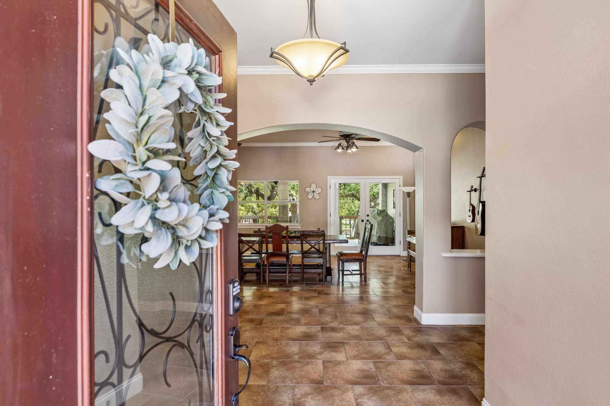 401 Twin Springs RD