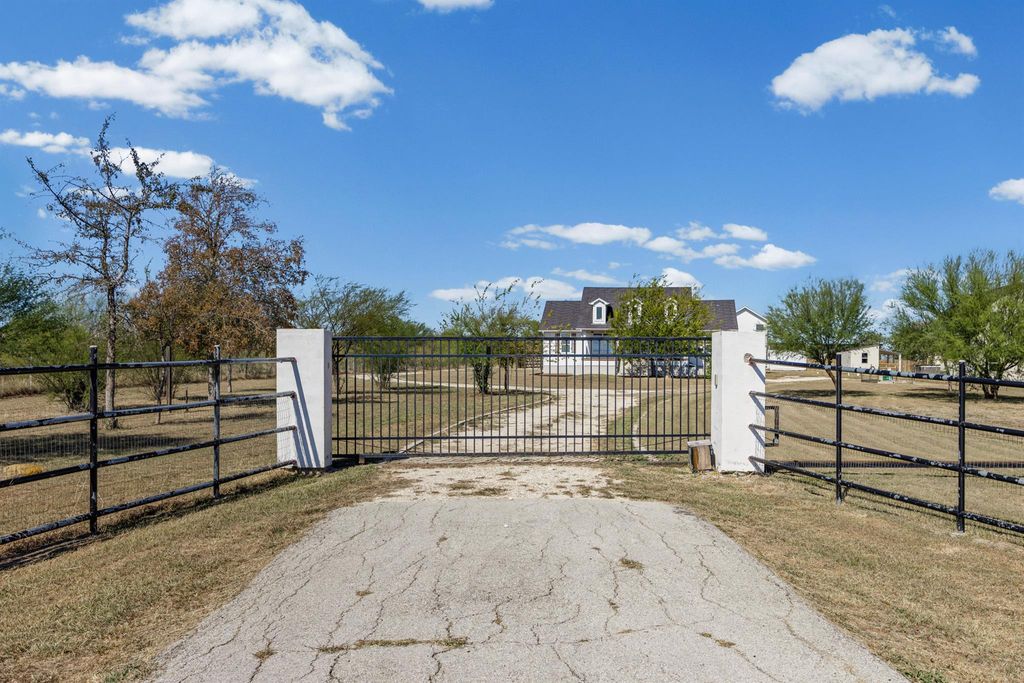 Photo of 1178 Black Ankle RD, Lockhart, TX 78644 (MLS # 9824113)