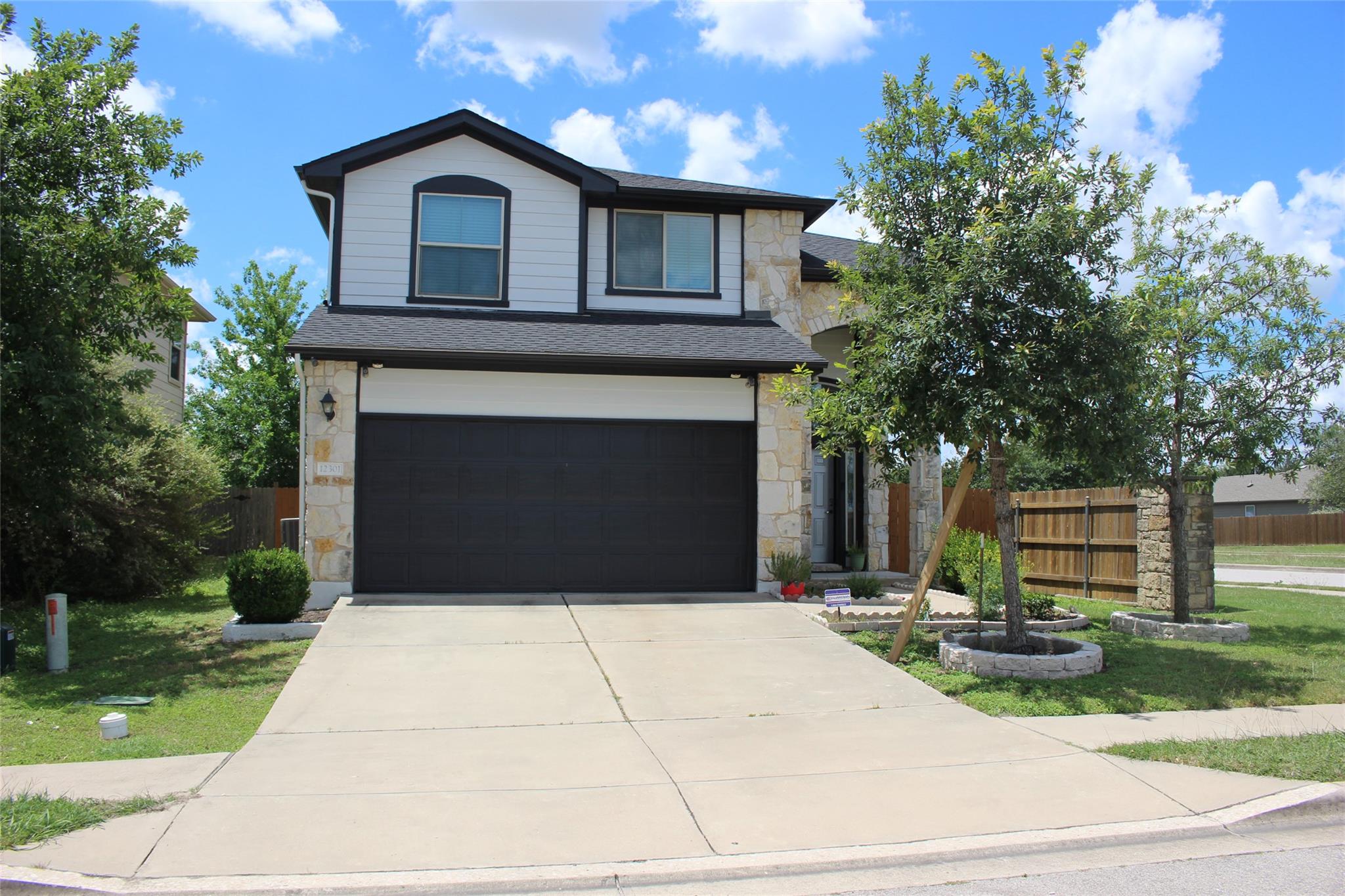 12301 Stoneridge Gap LN