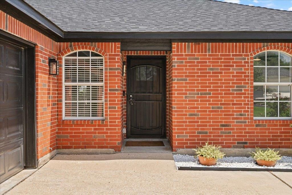 Photo of 772 Clearview CIR, San Marcos, TX 78666 (MLS # 5330025)