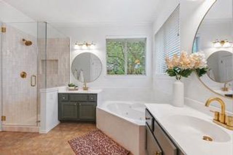 Photo of 11817 Lake Stone DR, Austin, TX 78738 (MLS # 1613183)