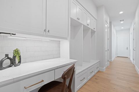 Tiny photo for 6013 Silver Luna WAY, Austin, TX 78738 (MLS # 3593987)