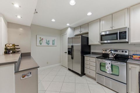 Tiny photo for 107 World Of Tennis SQ, Lakeway, TX 78738 (MLS # 4977985)