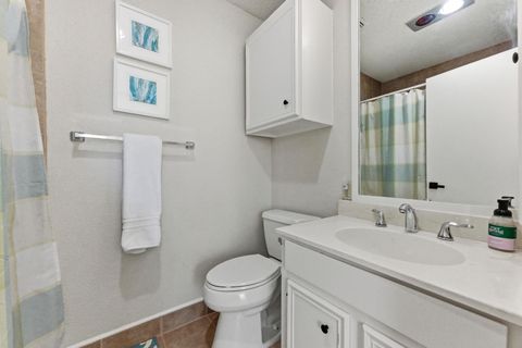 Tiny photo for 107 World Of Tennis SQ, Lakeway, TX 78738 (MLS # 4977985)
